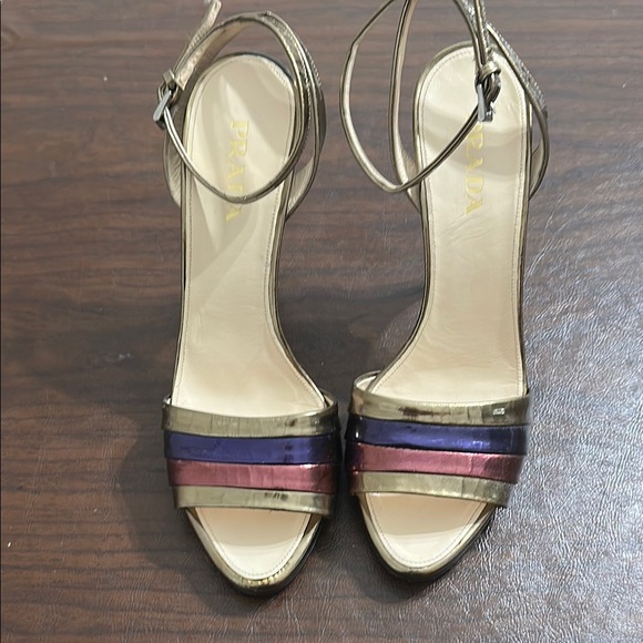 PRADA Metallic Gold, Pink & Purple
Stiletto Heels Size 8.5 Italian size 38 1/2 - Picture 1 of 10